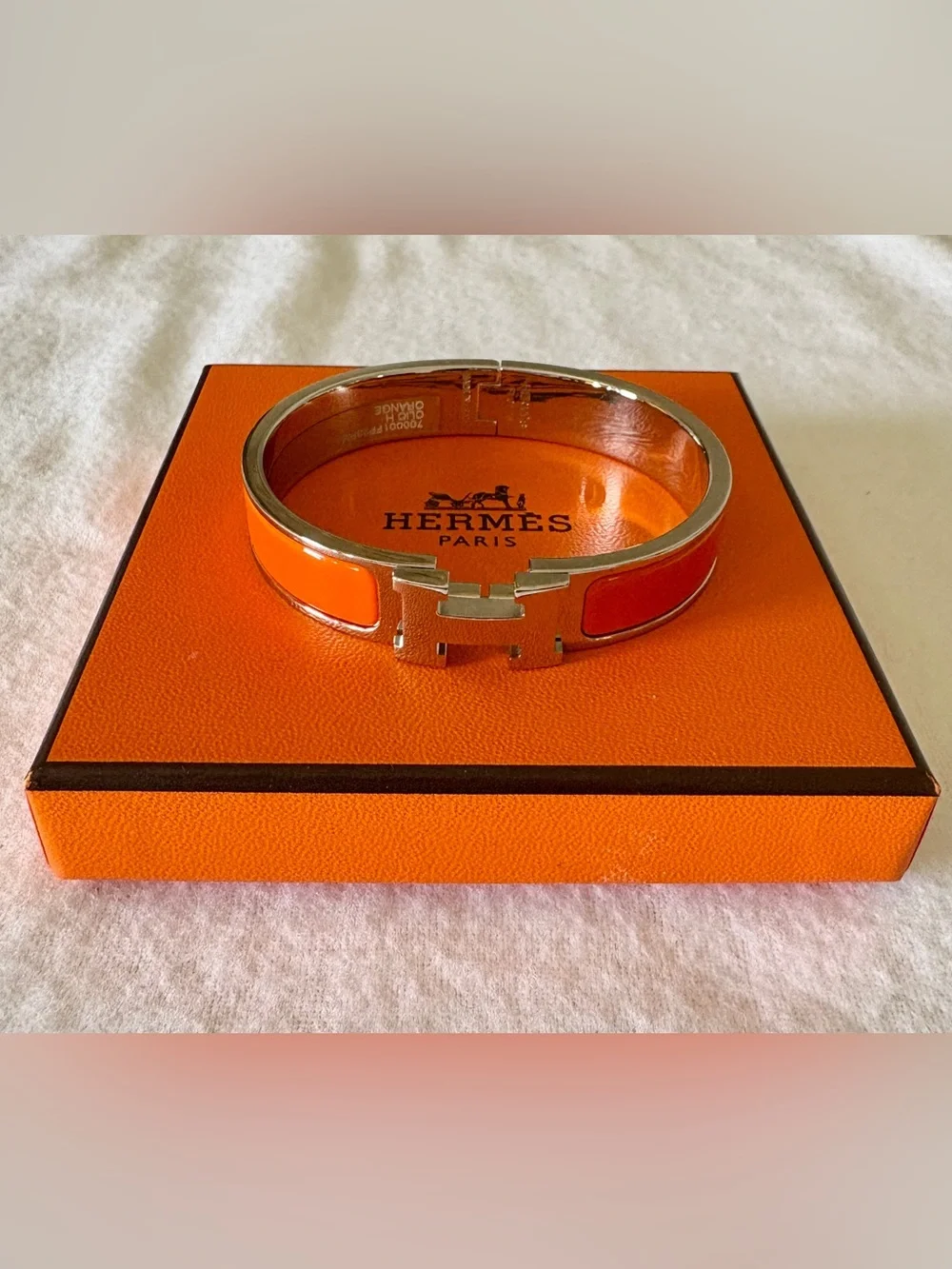 Hermes up sale